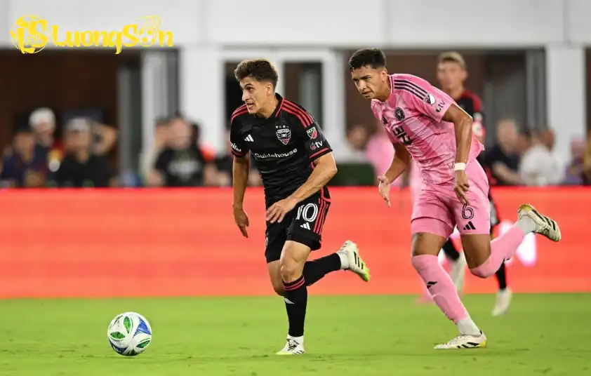 Inter Miami lép vế trước DC United trong hiệp 1 (Ảnh: MLS). Inter Miami lép vế trước DC United trong hiệp 1