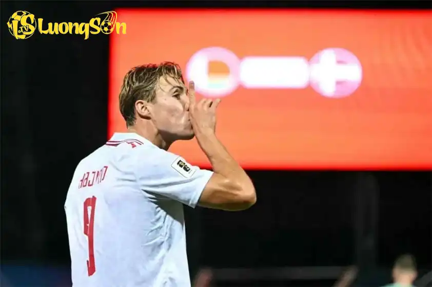 Hojlund đang hồi sinh mạnh mẽ kể từ ngày rời Man United (Ảnh: AFP). Hojlund đang hồi sinh mạnh mẽ kể từ ngày rời Man United (Ảnh: AFP).